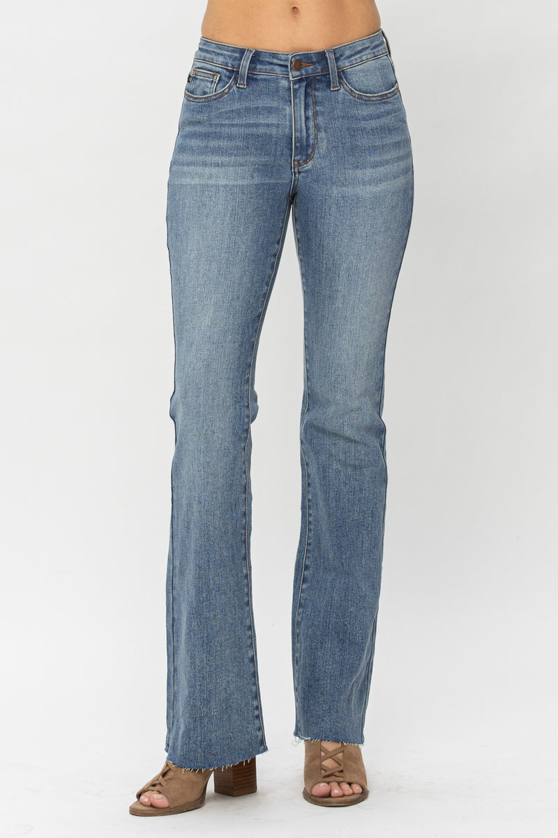 Judy Blue Mid-Rise Capri Jeans – Belle Lees Boutique