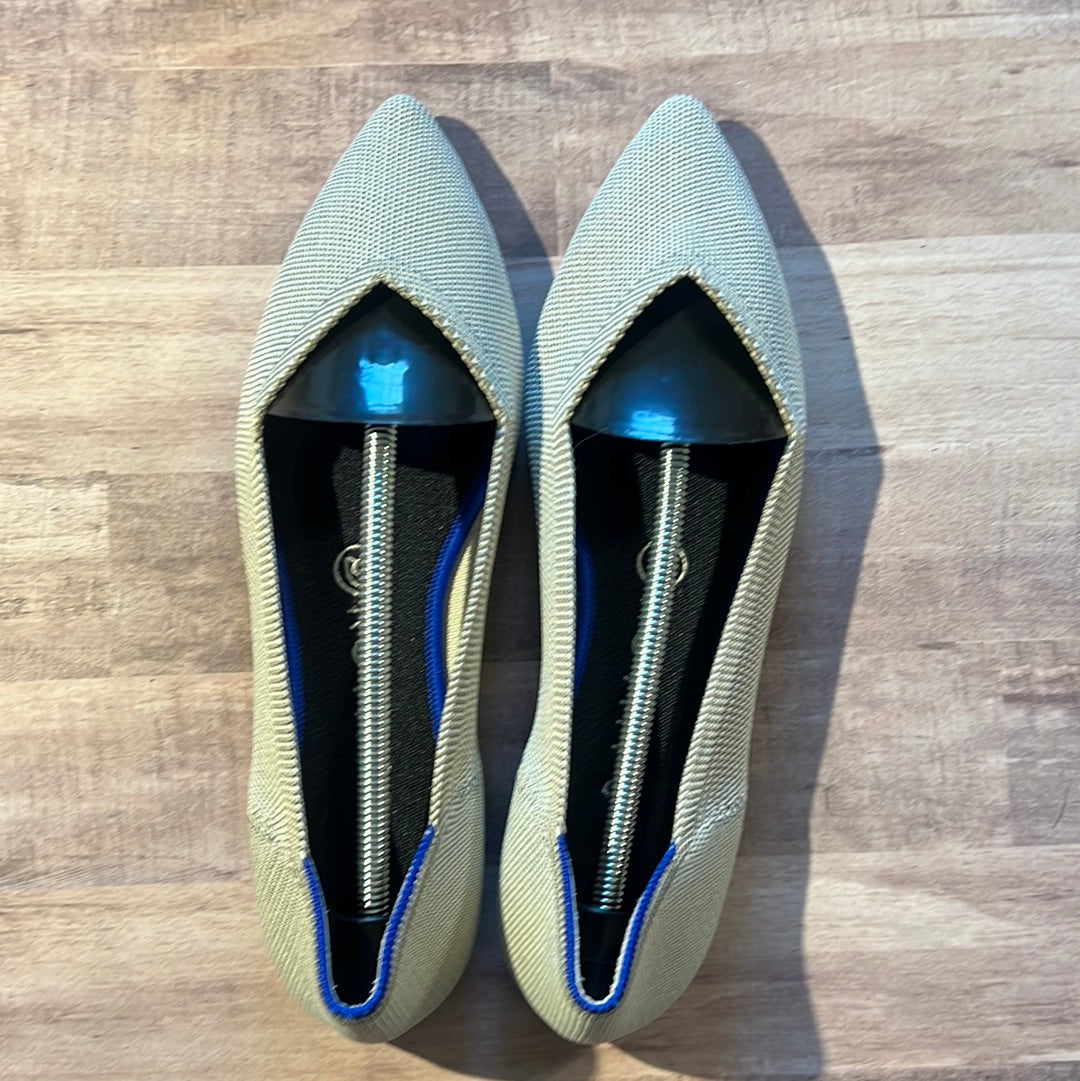 GUC Rothy's Retired Flax Birdseye Points Size 9! – Boutique de