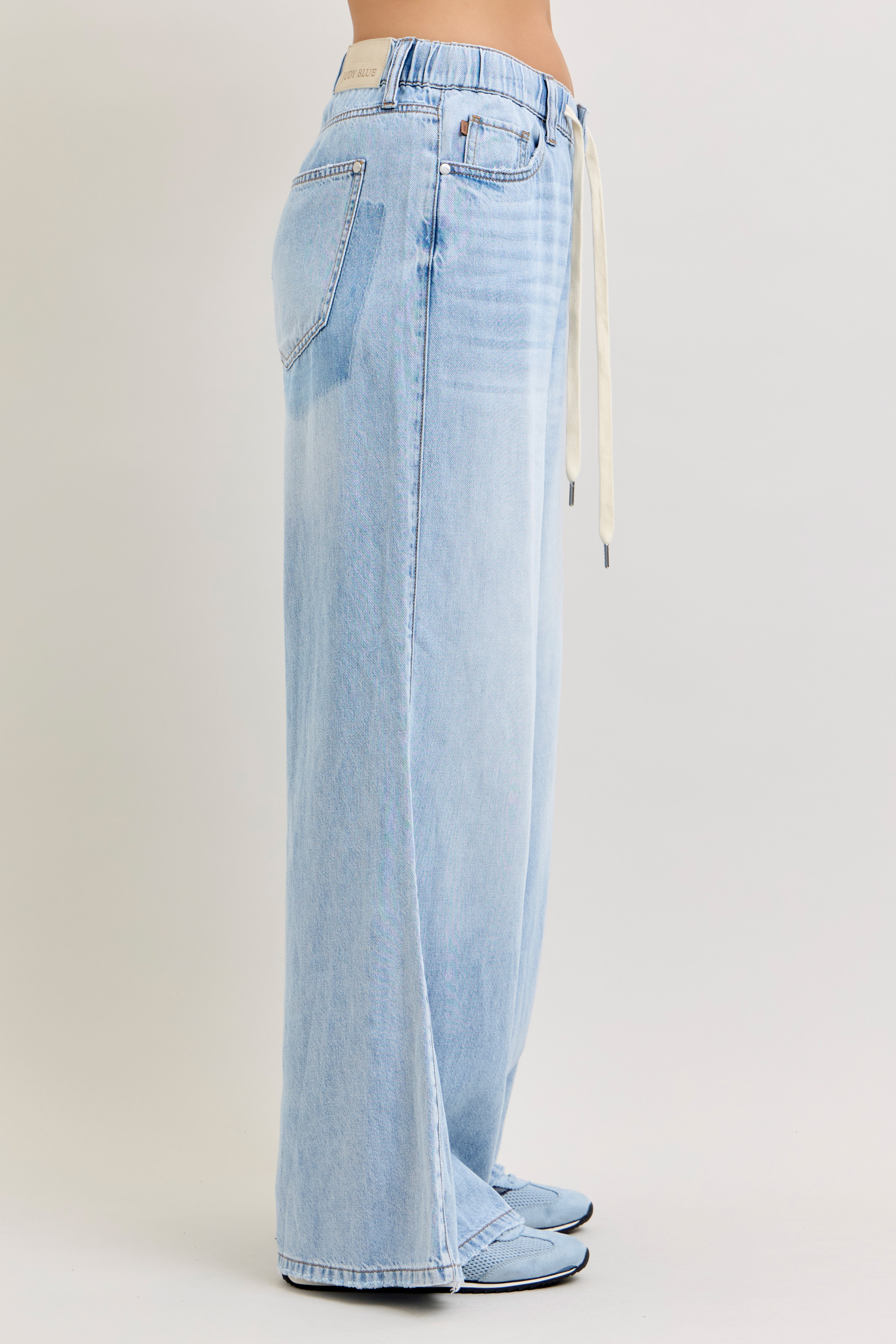 NEW - Judy Blue High Waist Featherweight Palazzo Shadow Light Wash