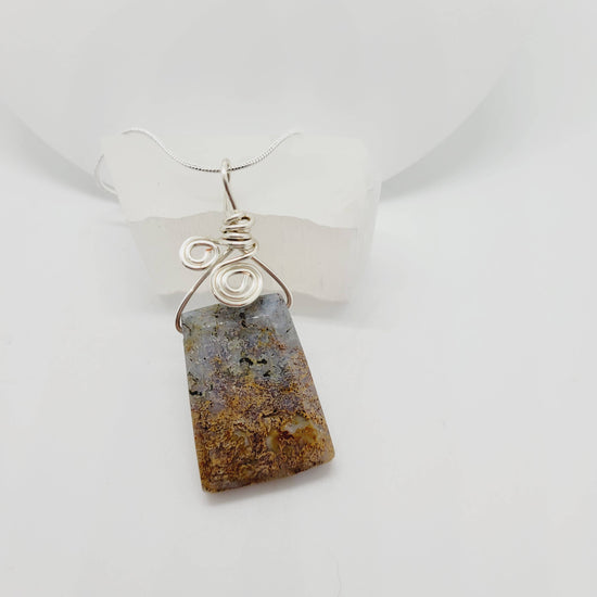 NEW ~ India Agate Stone Pendant Necklace  ~  HANDMADE!