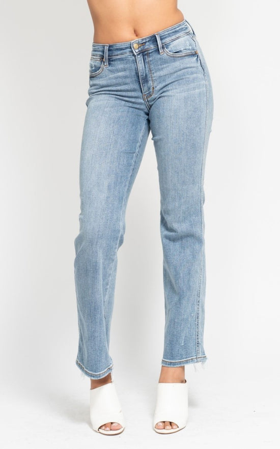 BESTSELLER!  Judy Blue Mid Rise Yoke TIK TOK Famous Cell Phone Pocket Dad Jean ~ Style 82540