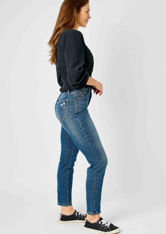 Judy Blue ~ High Waisted Tummy Control Slim Cut Jeans ~ Medium Rinse ~  Available in Sizes 3 -15 ~ Style 88776