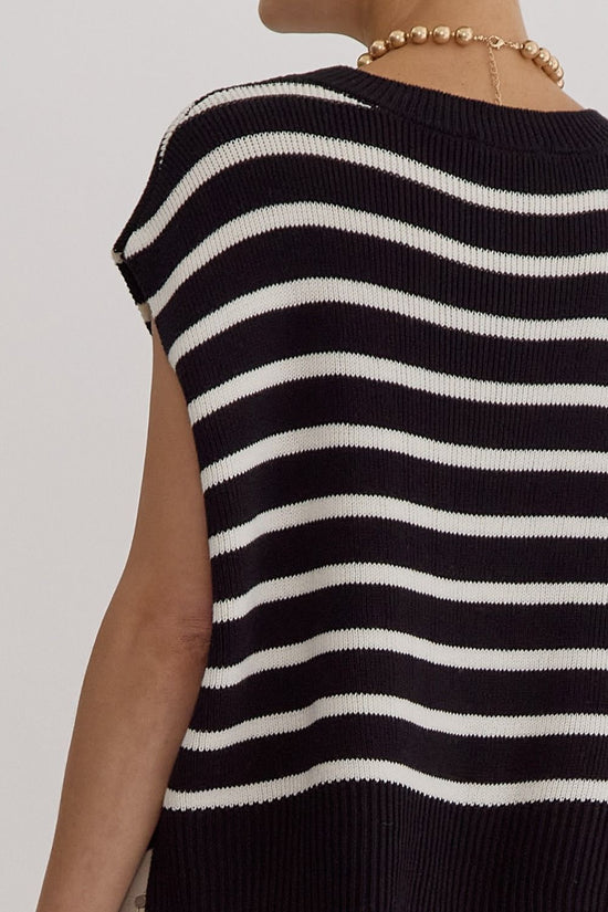 ENTRO Stripe Print Round Neck Short Sleeve Knit Top ~ Black & White!