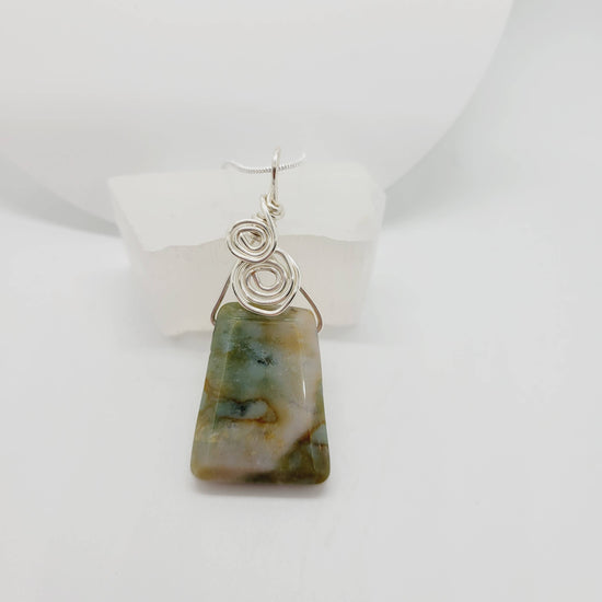 NEW ~ India Agate Stone Pendant Necklace  ~  HANDMADE!