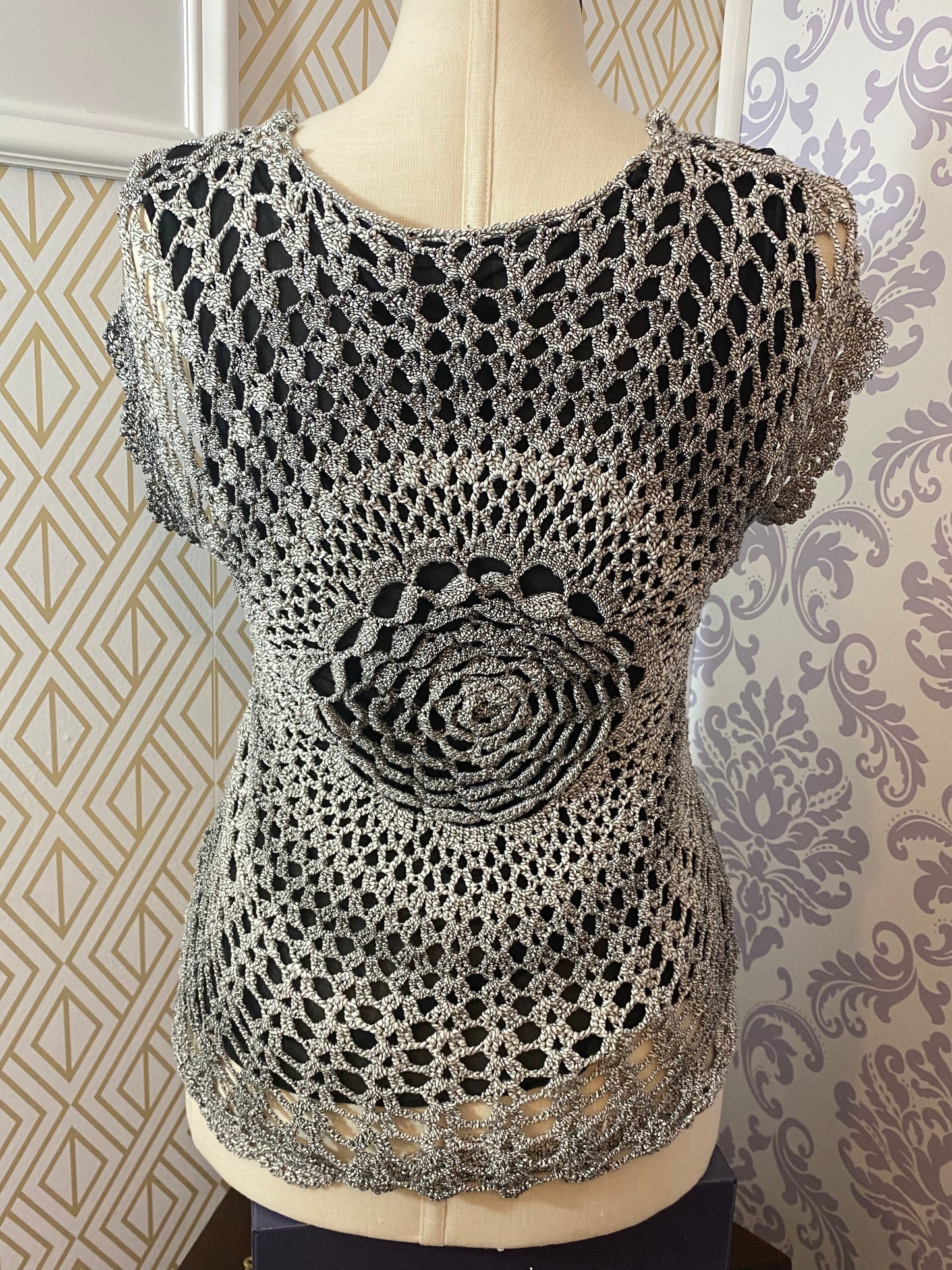 Crochet Alberto Makali Black&White Short Sleeved Top - Large
