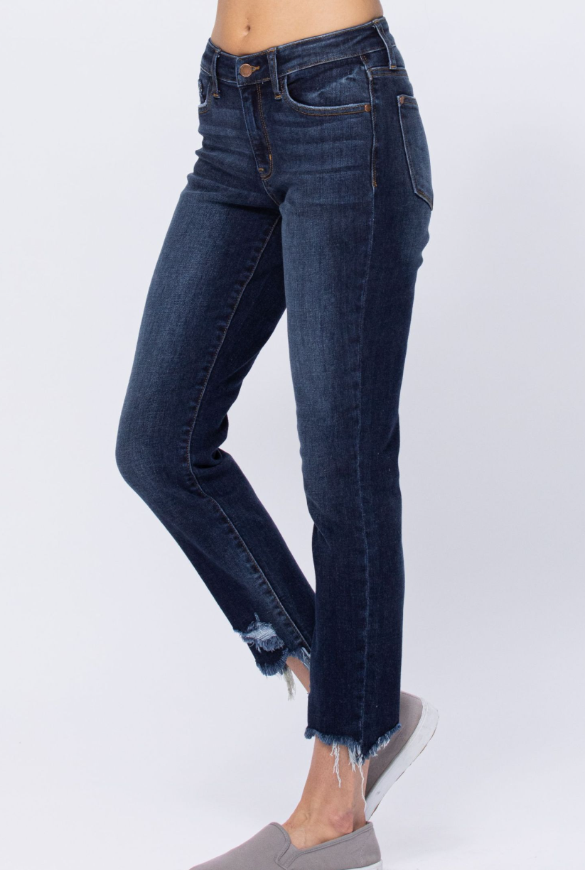 JUDY BLUE - Mid-Rise Slim Fit Dark Wash Boyfriend Jeans ~ Style 82322 ~ Available in CURVY!