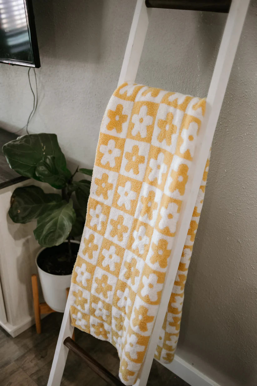 Load image into Gallery viewer, LUXE Blankets - Pink Check &amp;amp; Yellow Daisy Available!
