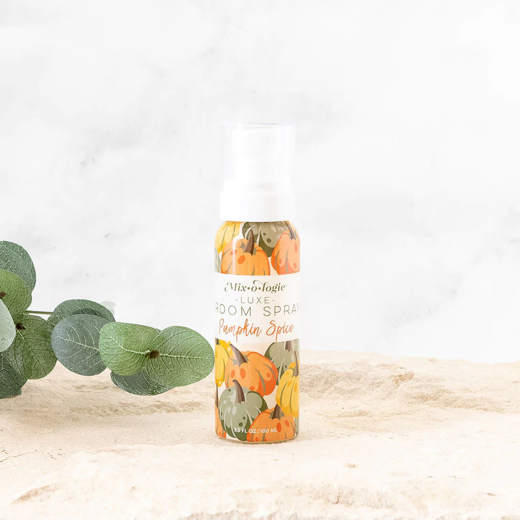 NEW!  Mix-o-logie HOLIDAY Luxe Room Spray:  Pumpkin Spice