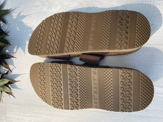 EUC - Naot Platform Brown Leather Sandals ~ Size 42 ~ Made in Israel!