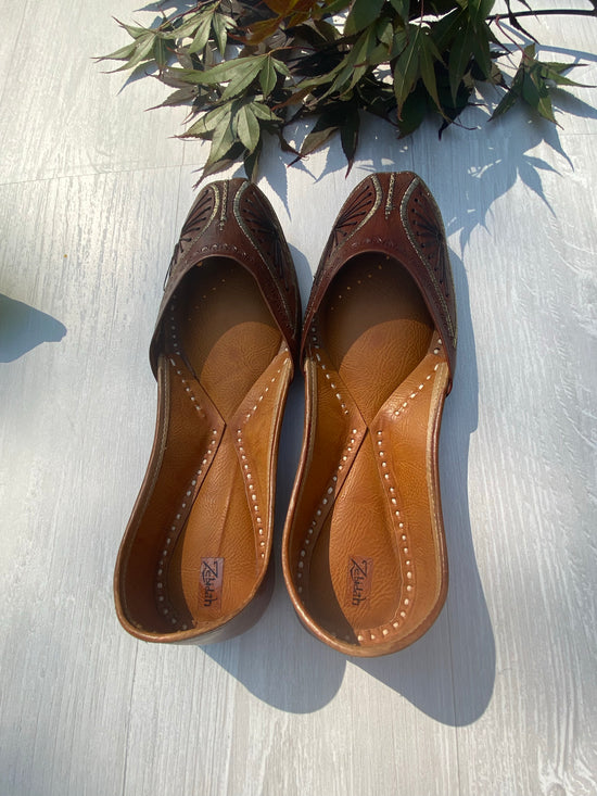 EUC ~ Zebidah Brown & Gold Handmade Leather Flats ~ Size 41